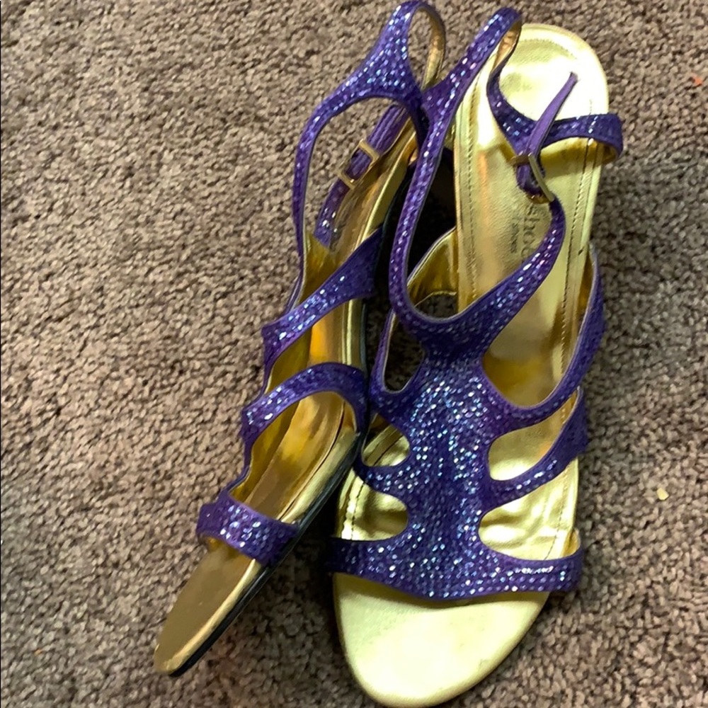 Shoes - Picture 3 of 3
